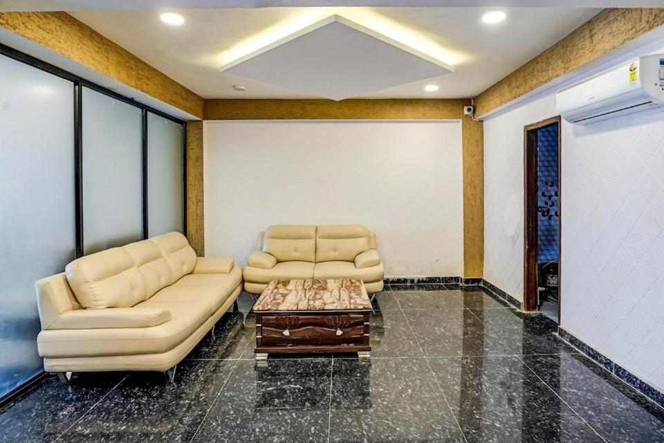 Dm 45 Near Huda City Centre Bed & Breakfast Gurgaon Exterior photo