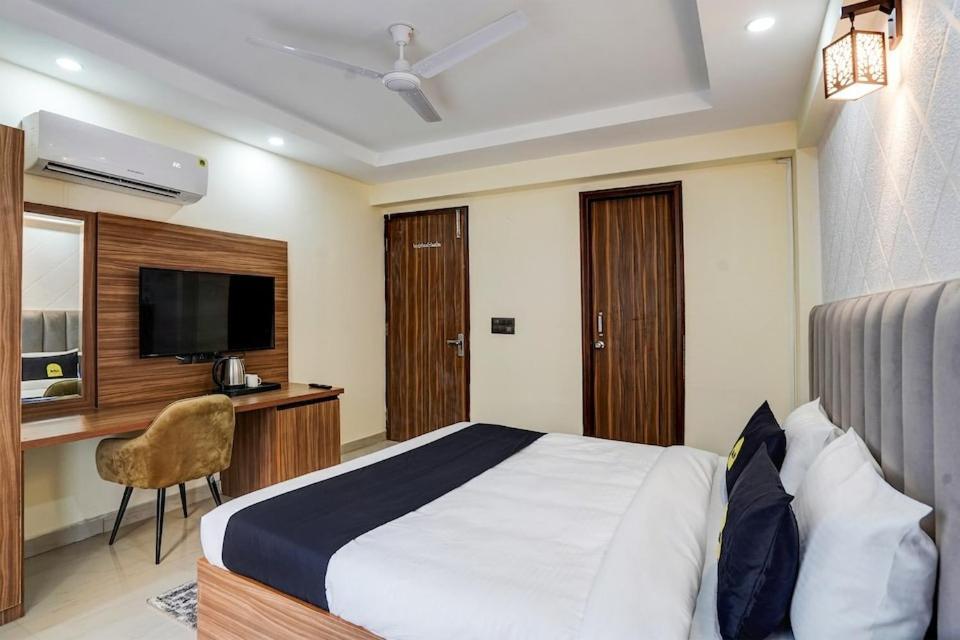 Dm 45 Near Huda City Centre Bed & Breakfast Gurgaon Exterior photo